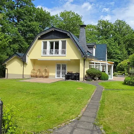 Villa Albert * بالسور